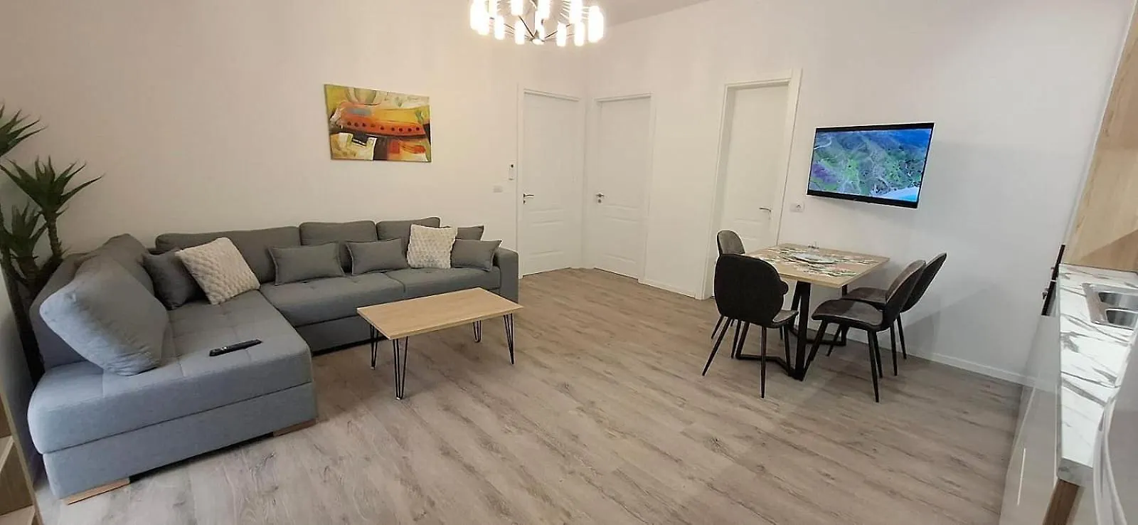 Apartment Oasis With Garage, Shkembi I Kavajes, 200 M From The Beach Durres Albania